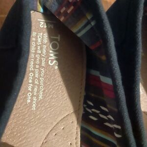Toms shoes